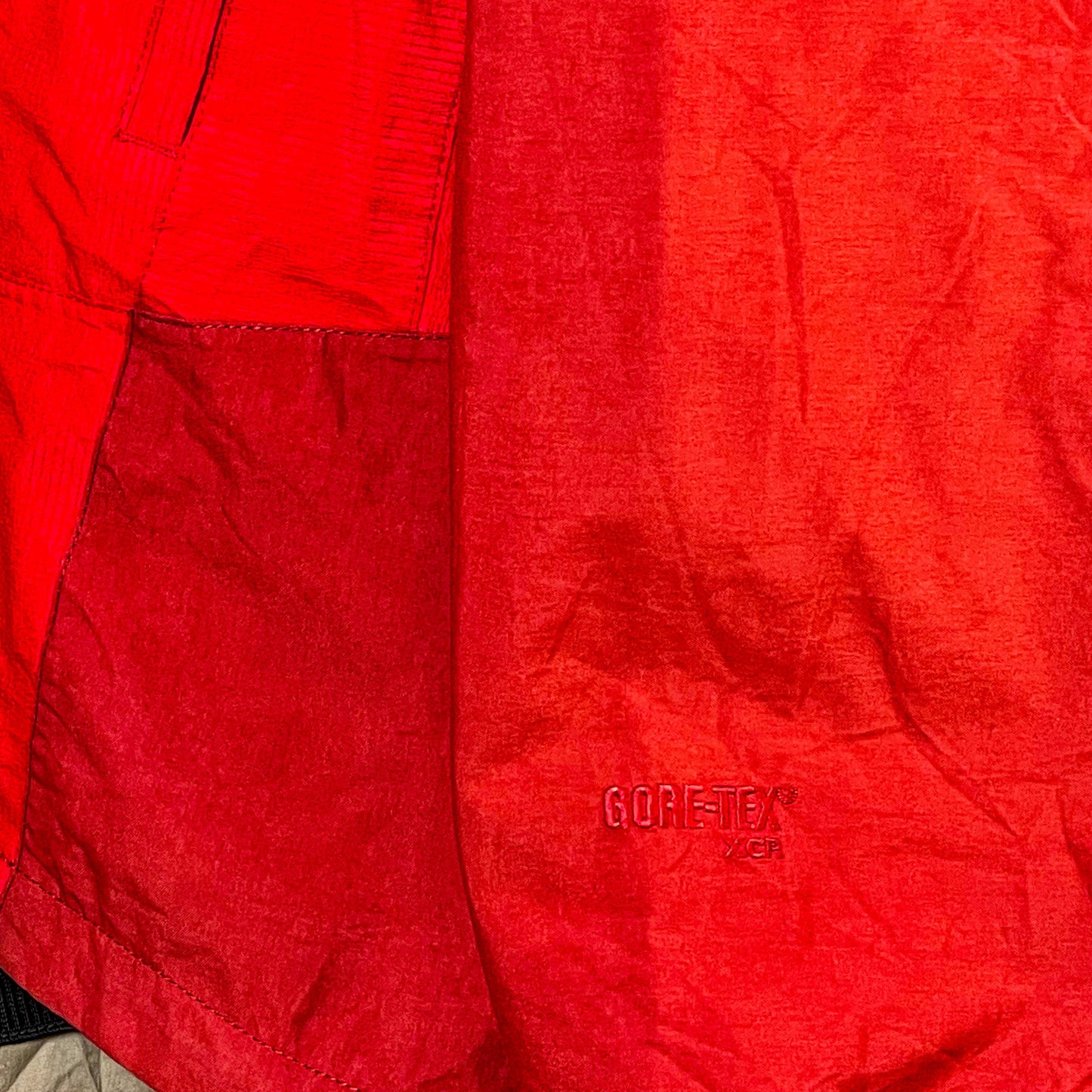 Patagonia Outdoor Gore-Tex Jacket Men Rot-L